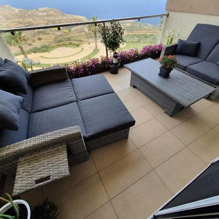 Sunset Holiday Apartment With Communal Pool + Views Ghajn Melel ภายนอก รูปภาพ